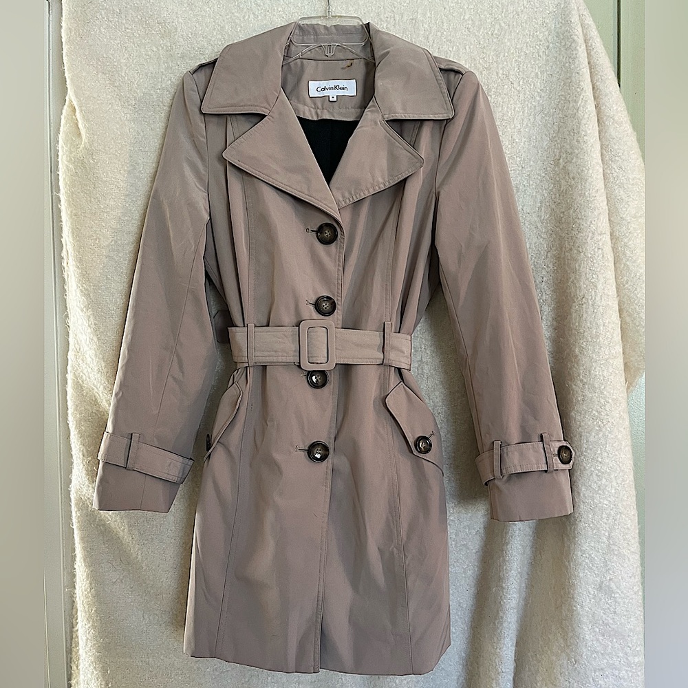 Tan Calvin Klein trench with removable liner